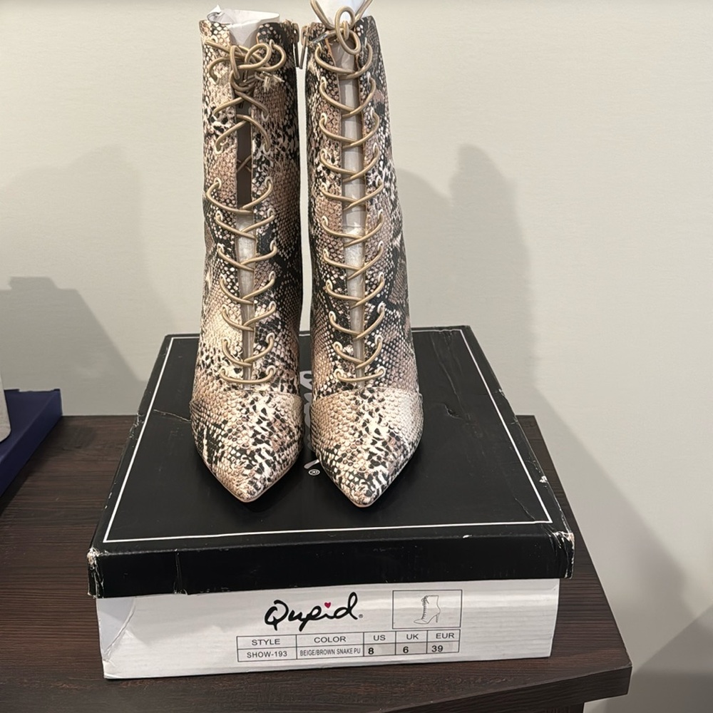 Qupid lace up boots, snake print, size 8